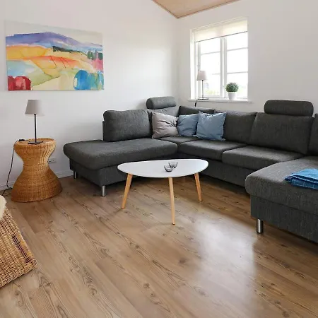 Casa vacanze Spacious Holiday In Storvorde Whirlpool